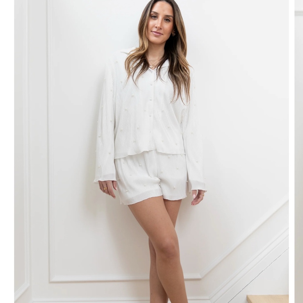 Waverles Pearl Bridal Short Set